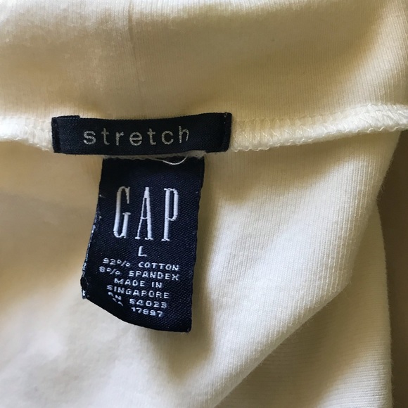 Cream Turtleneck with Piping - Picture 4 of 4